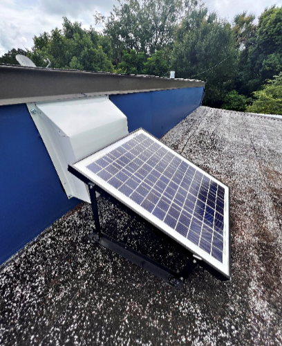 iSolar 20W106-FLEX-CRL Modular Solar Attic Fan Anti Gust Sidewall Vent Bundle – High-Efficiency Solar-Powered Ventilation