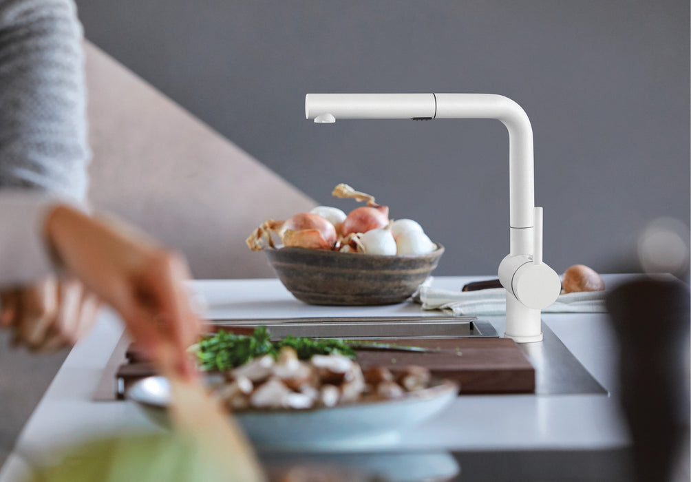 Blanco Linus Pull-Out 1.5 GPM Low Flow Kitchen Faucet
