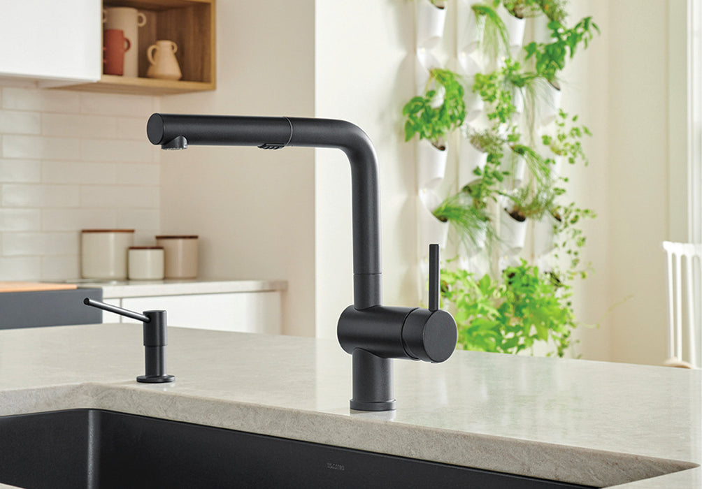 Blanco Linus Pull-Out 1.5 GPM Low Flow Kitchen Faucet