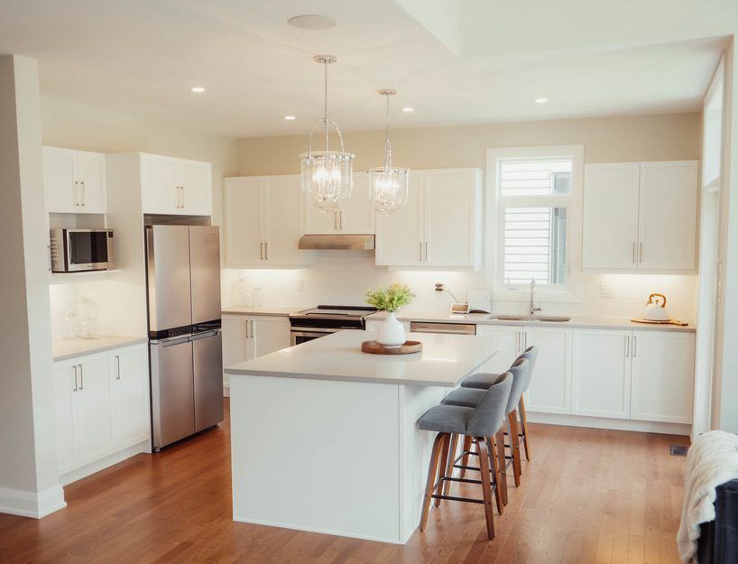 Cyclone 30" Classic Collection 570 CFM White Undermount Range Hood - CYB919R30W