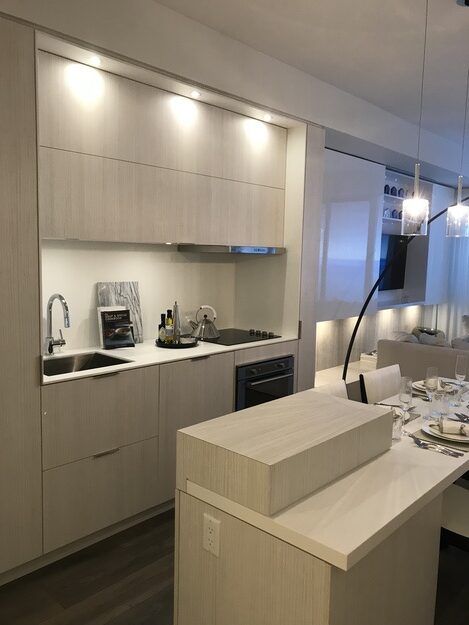 Cyclone 30" Pro Collection 300 CFM Wall Mount Range Hood