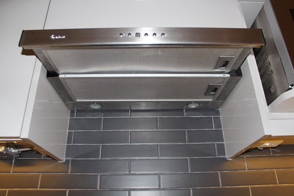 Cyclone 30" Classic Collection 300 CFM Insert Range Hood - SS130