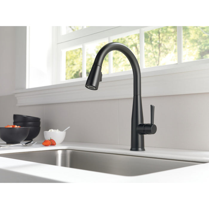 Delta Essa Single Handle Pull-Down Kitchen Faucet with Touch2O Technology 9113T