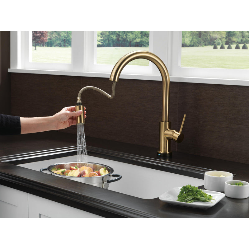 Delta Trinsic Single Handle Pull-Down Kitchen Faucet Featuring Touch2O Technology