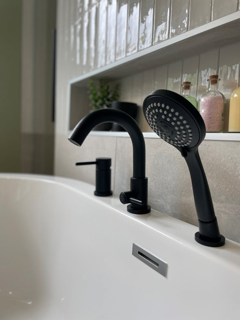 Agua Canada Brushed Brass Modern Round Bathtub Faucet