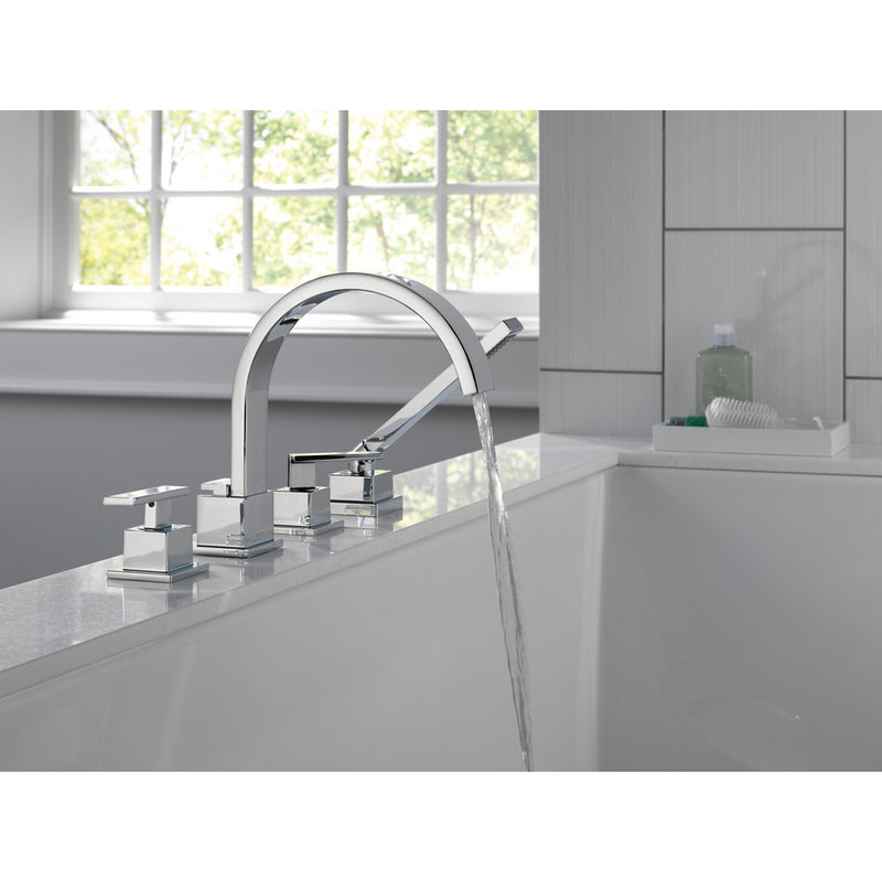 Delta VERO Roman Tub With Hand Shower Trim