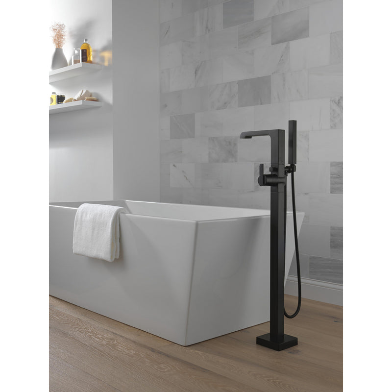 Delta Floor Mount Tub Filler with Handshower