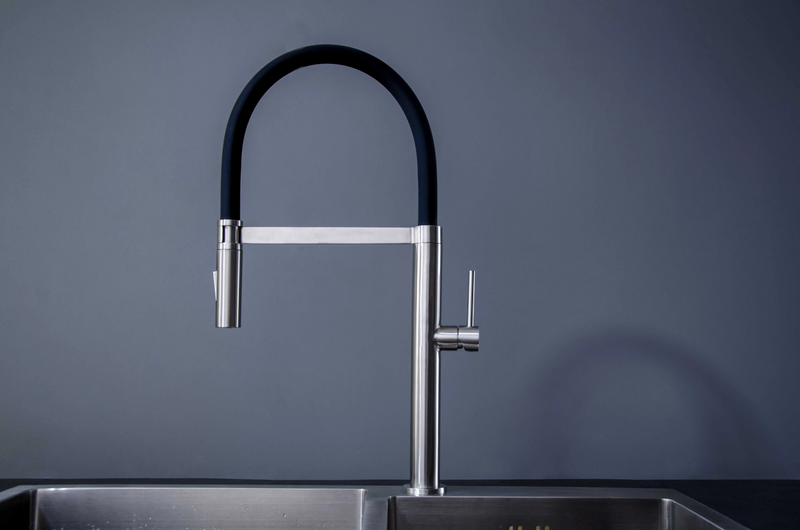 Agua Canada MIAGGI Chief Style Kitchen Faucet