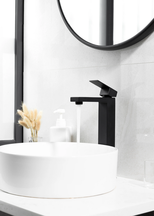 Agua Canada ROBERTO Square Vessel Faucet