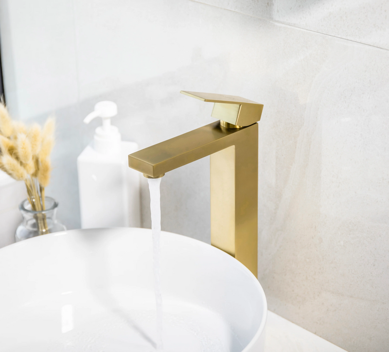 Agua Canada ROBERTO Square Vessel Faucet