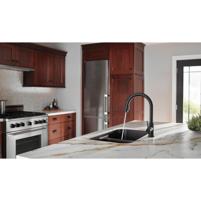 Delta Trinsic Single Handle Pull-Down Kitchen Faucet in Matte Black