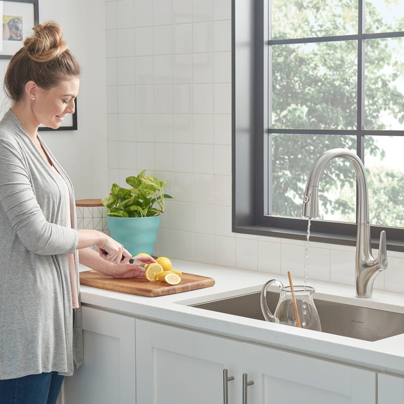 American Standard Saybrook Single-Handle Pull-Down Dual Spray Kitchen Faucet 1.5 gpm/5.7 L/min With Filter